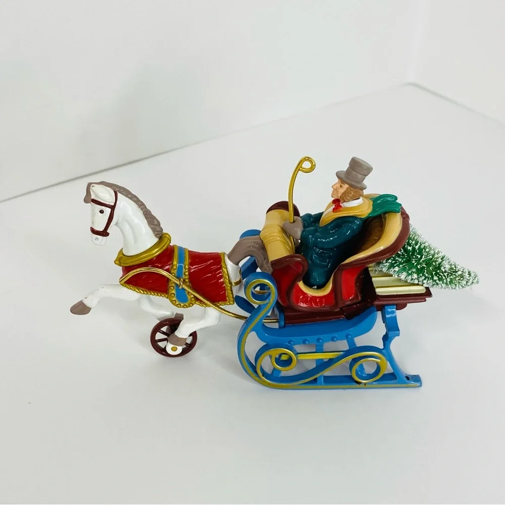Hallmark 2001 Keepsake Victorian Sleigh Ornament Christmas Die Cast Metal Retire